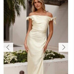 Billy J Frida Maxi Dress Yellow Satin Creamy Buttery Gown Size 14 Women's NWT